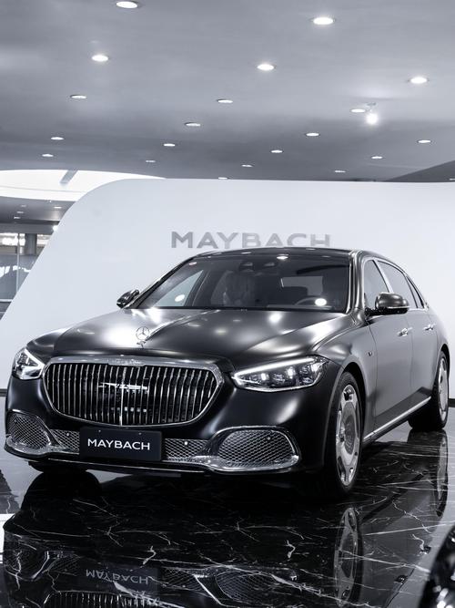 成都346岚图汽车的售后服务让用户无忧出行，迈巴赫未来的豪华车趋势